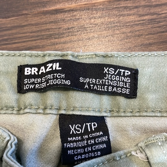 “Brazil” Light Green Jegging - Picture 5 of 6